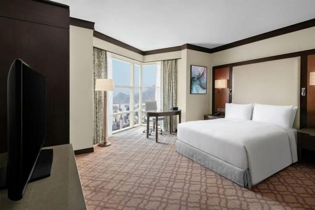 Accessible King Room