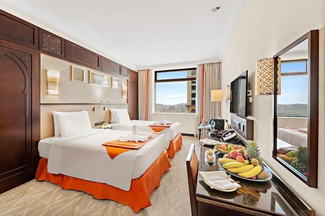 Classic Twin Room, City View